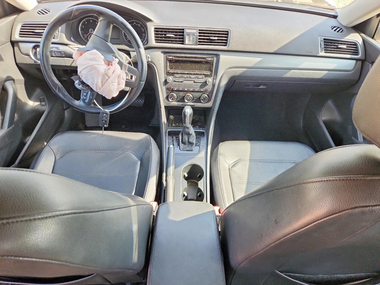 Volkswagen Passat S
