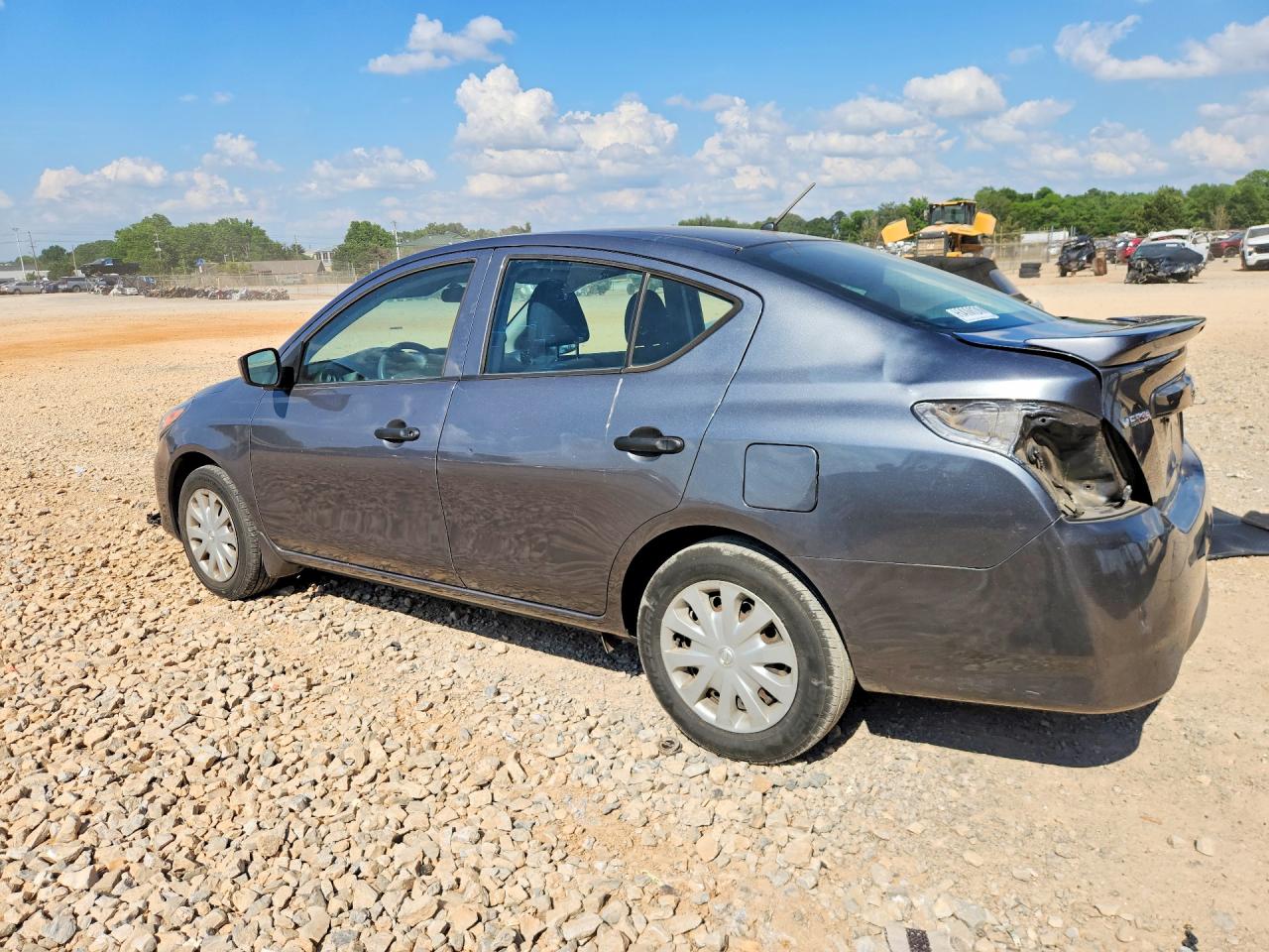 Nissan Versa S Plus