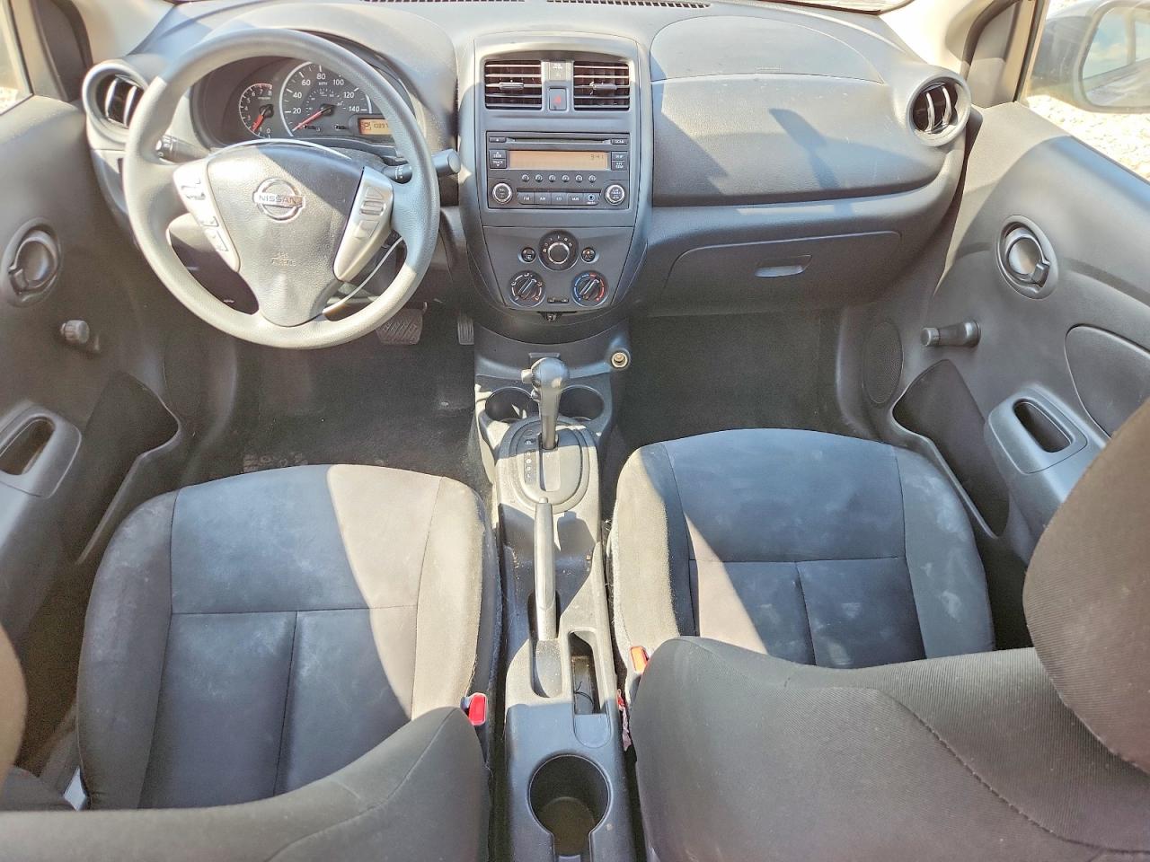 Nissan Versa S Plus