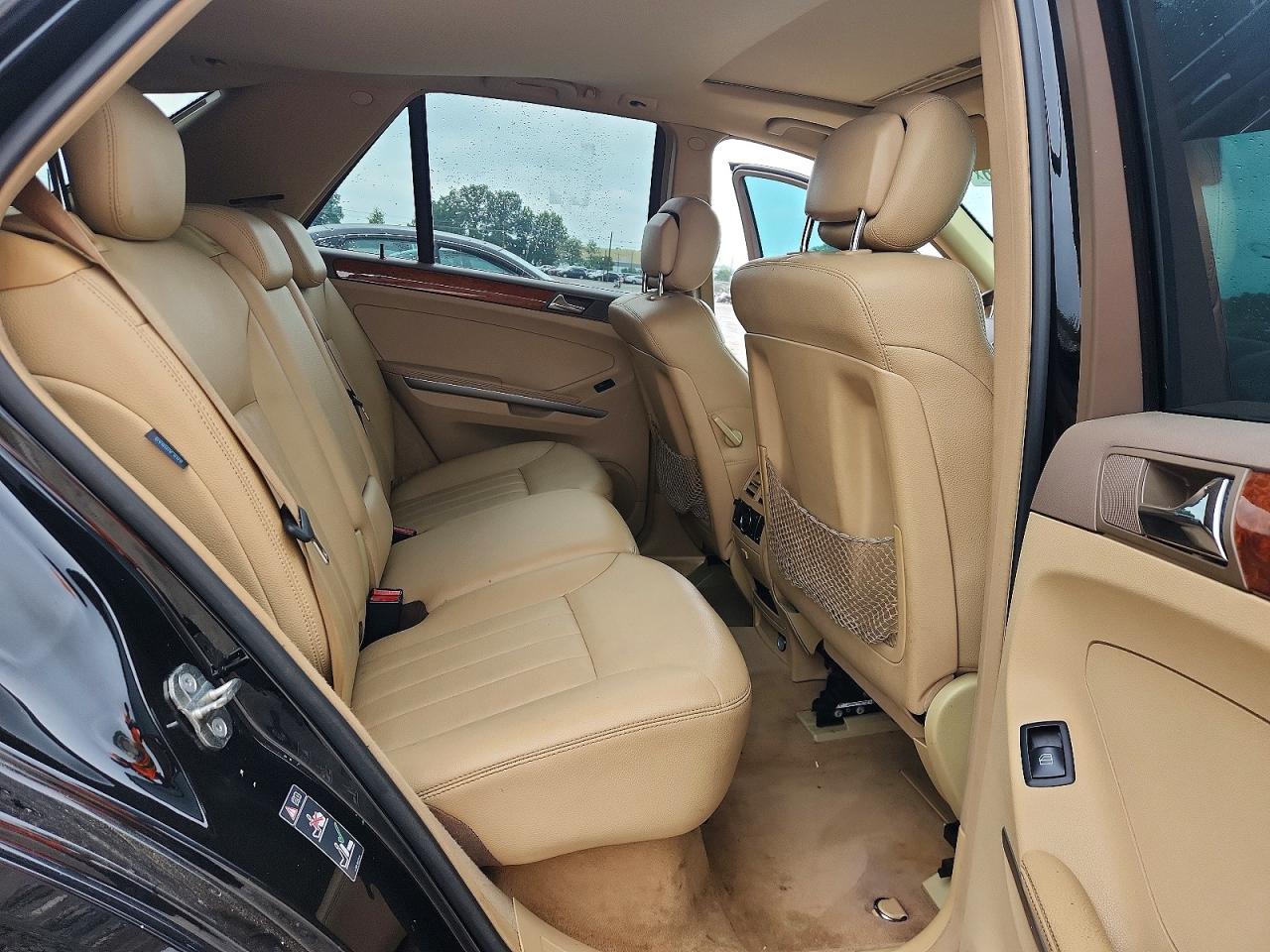 Mercedes-Benz M-Class 350