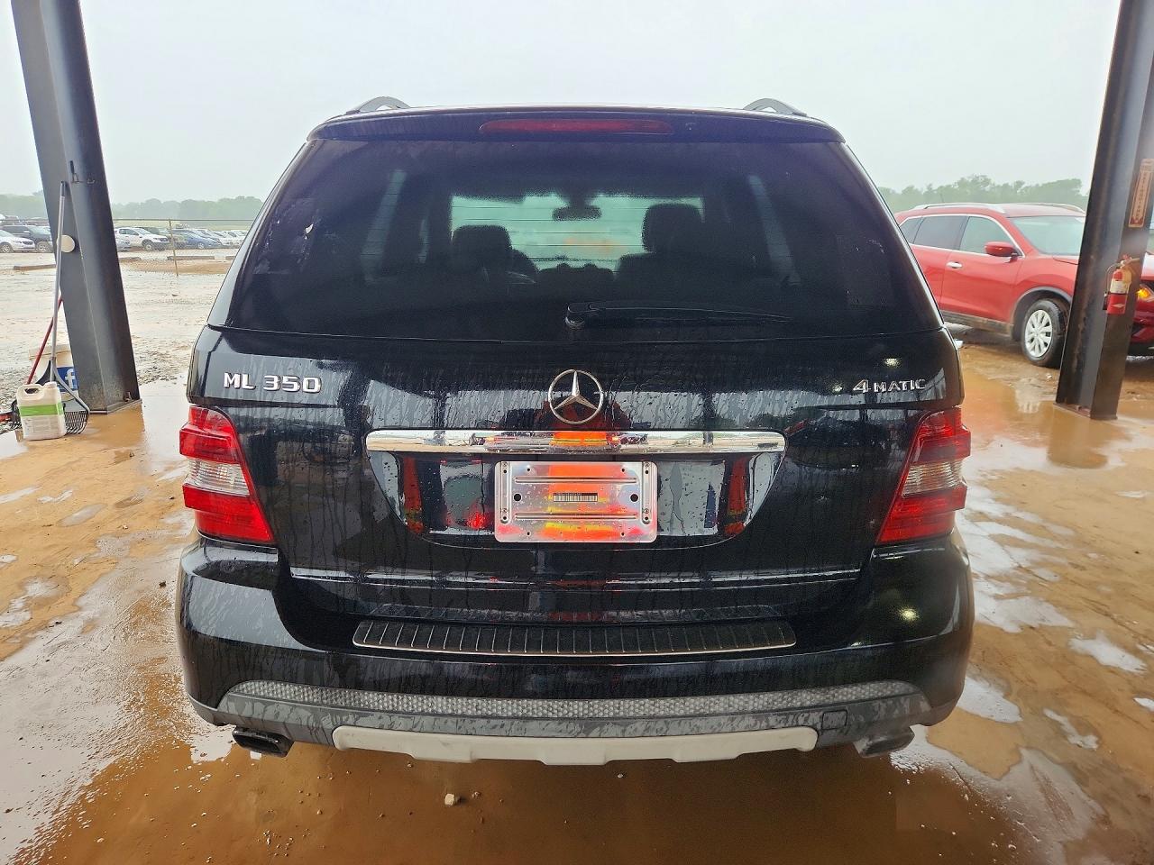 Mercedes-Benz M-Class 350