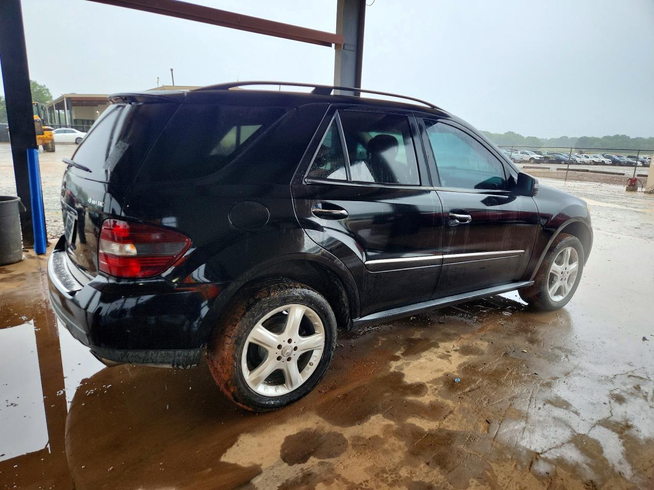 Mercedes-Benz M-Class 350