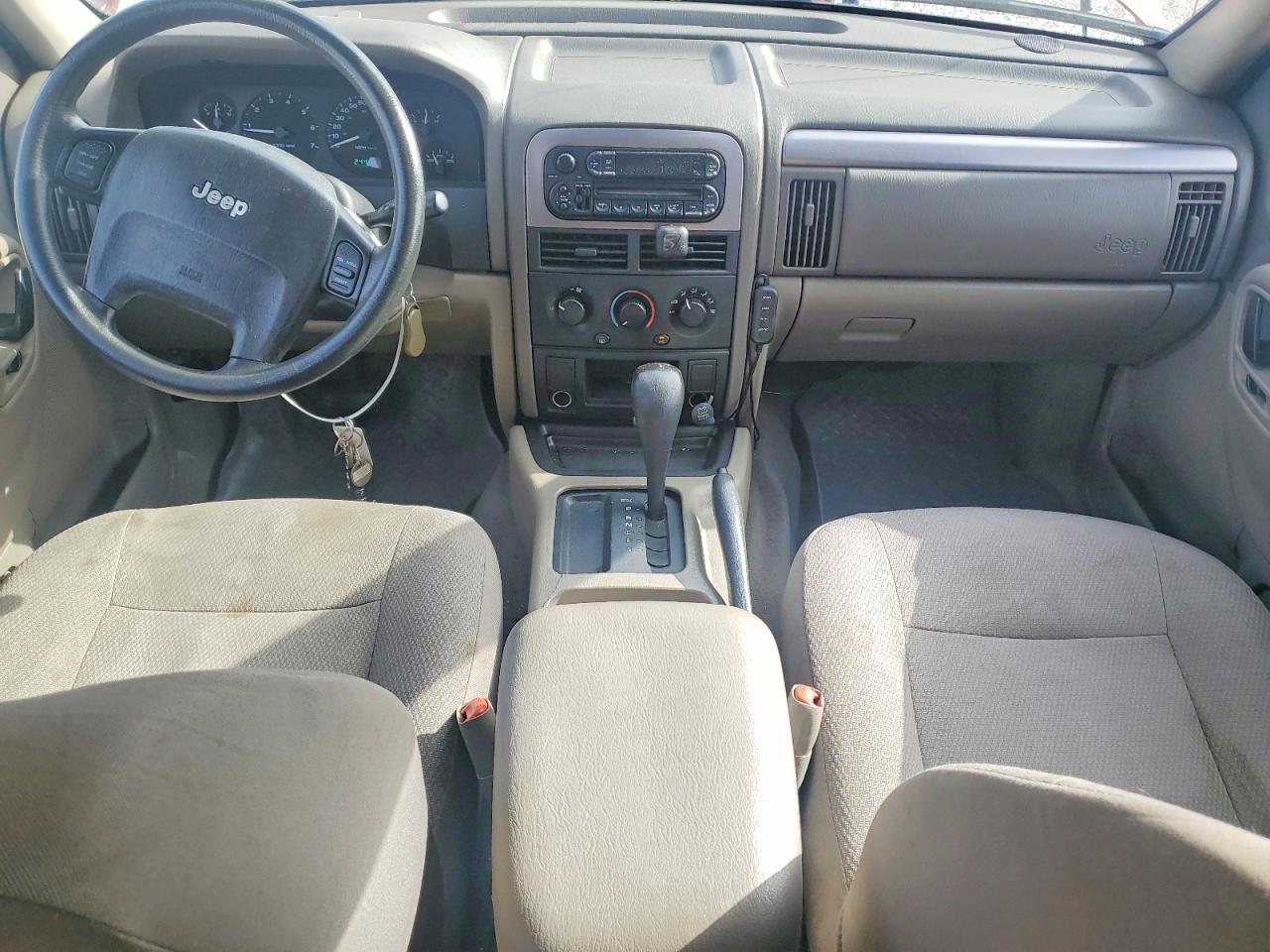 Jeep Grand Cherokee Laredo