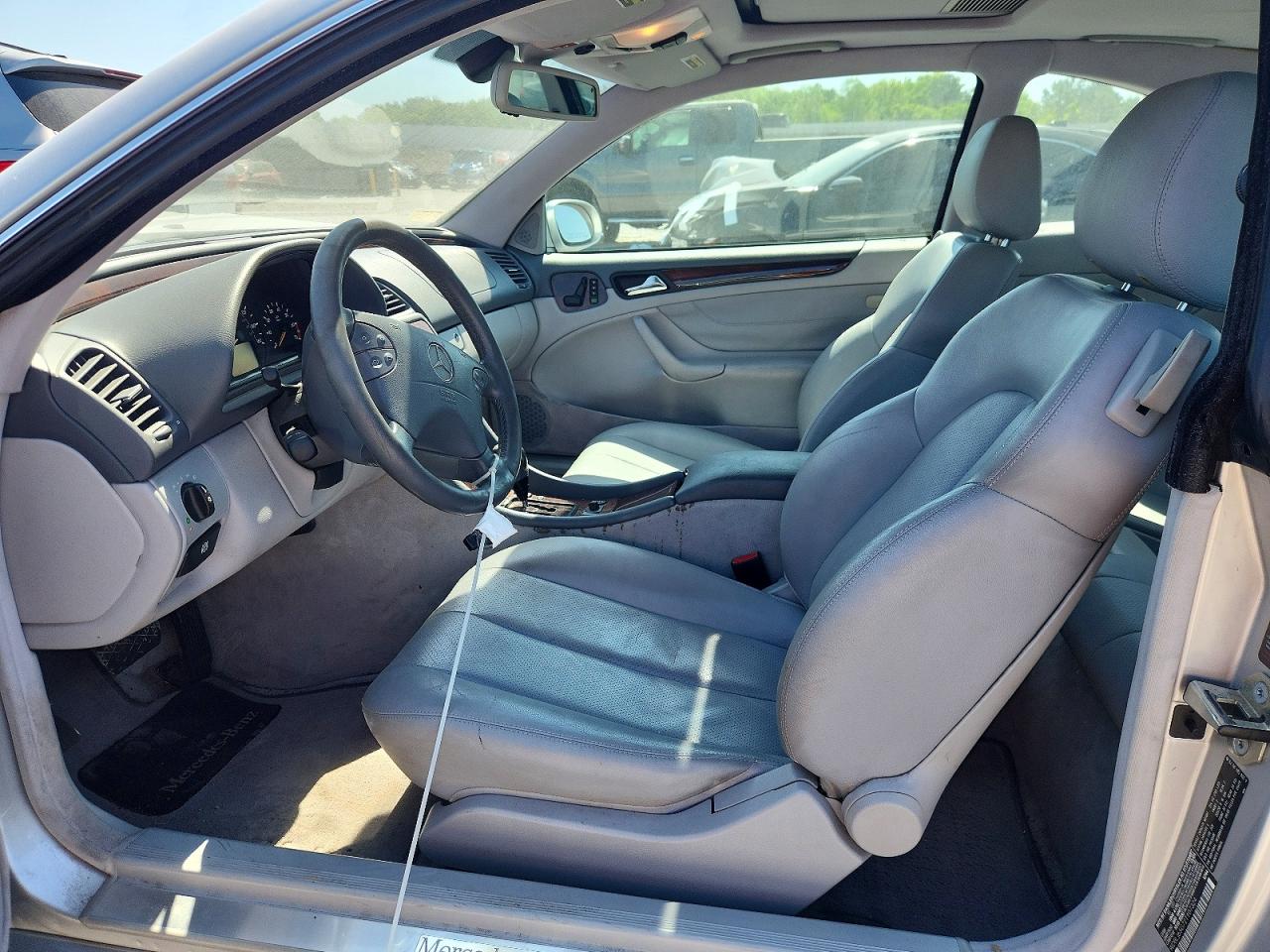 Mercedes-Benz Clk-class 320