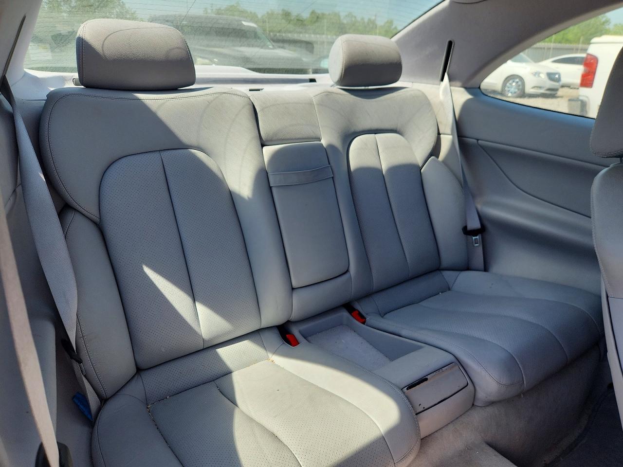 Mercedes-Benz Clk-class 320