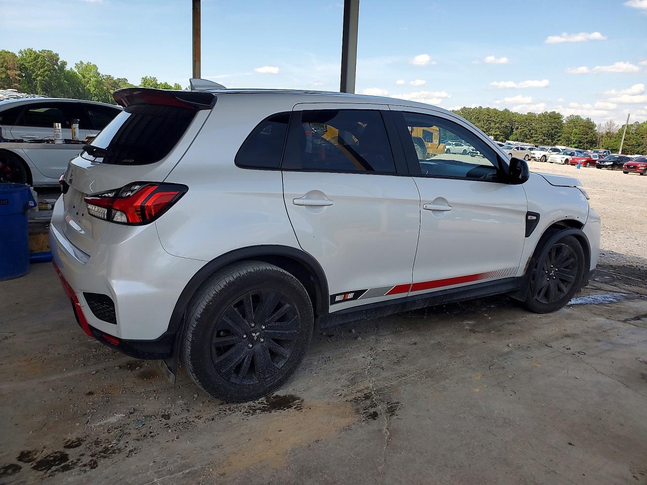 Mitsubishi Outlander S