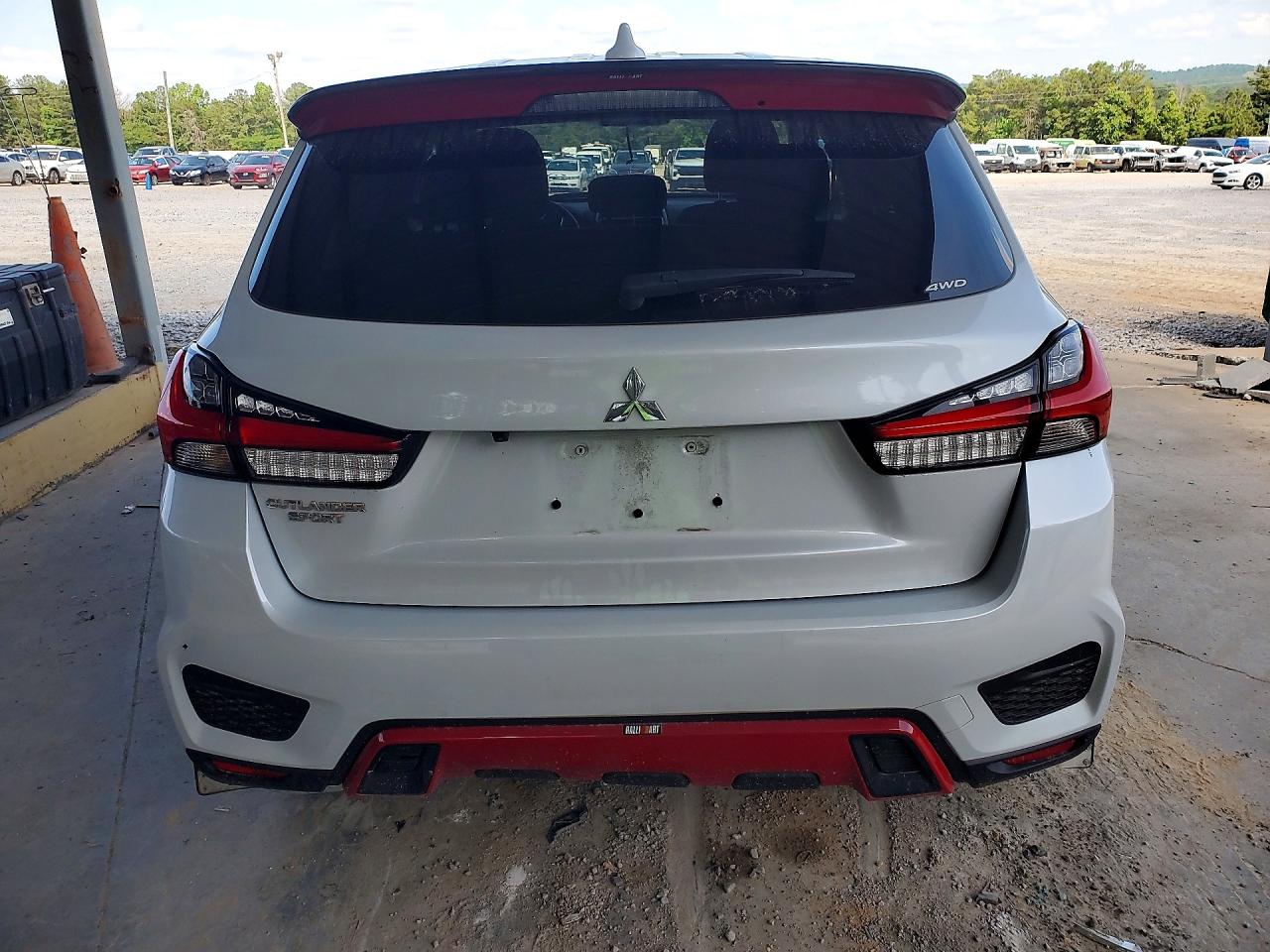 Mitsubishi Outlander S