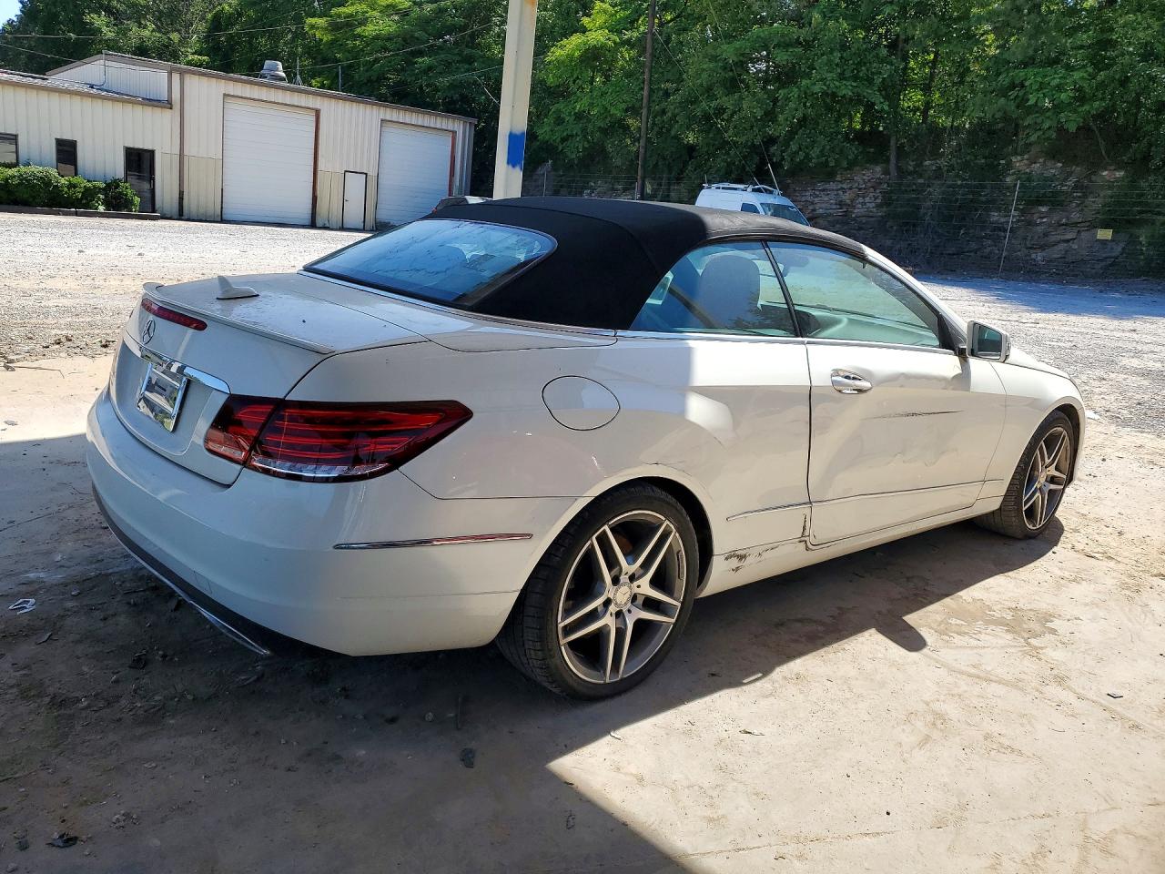 Mercedes-Benz E-Class 400
