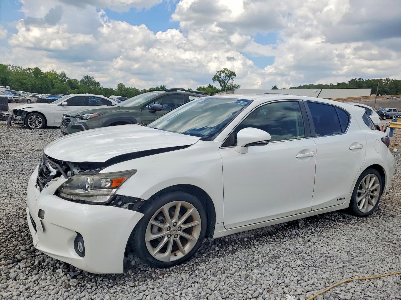 Salvage Lexus Ct Image