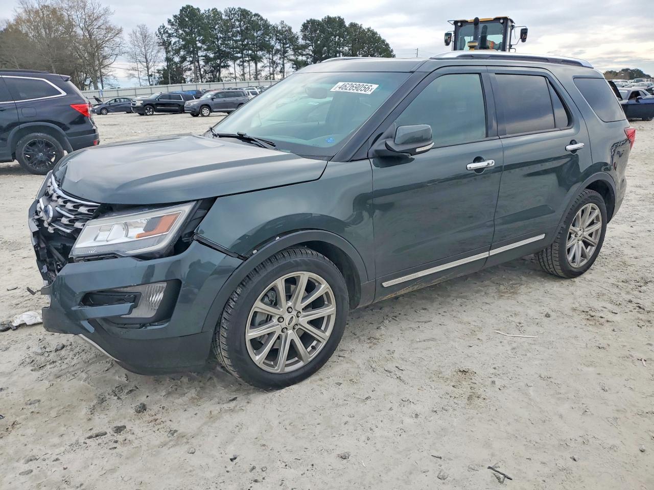 Salvage Ford Explorer Image