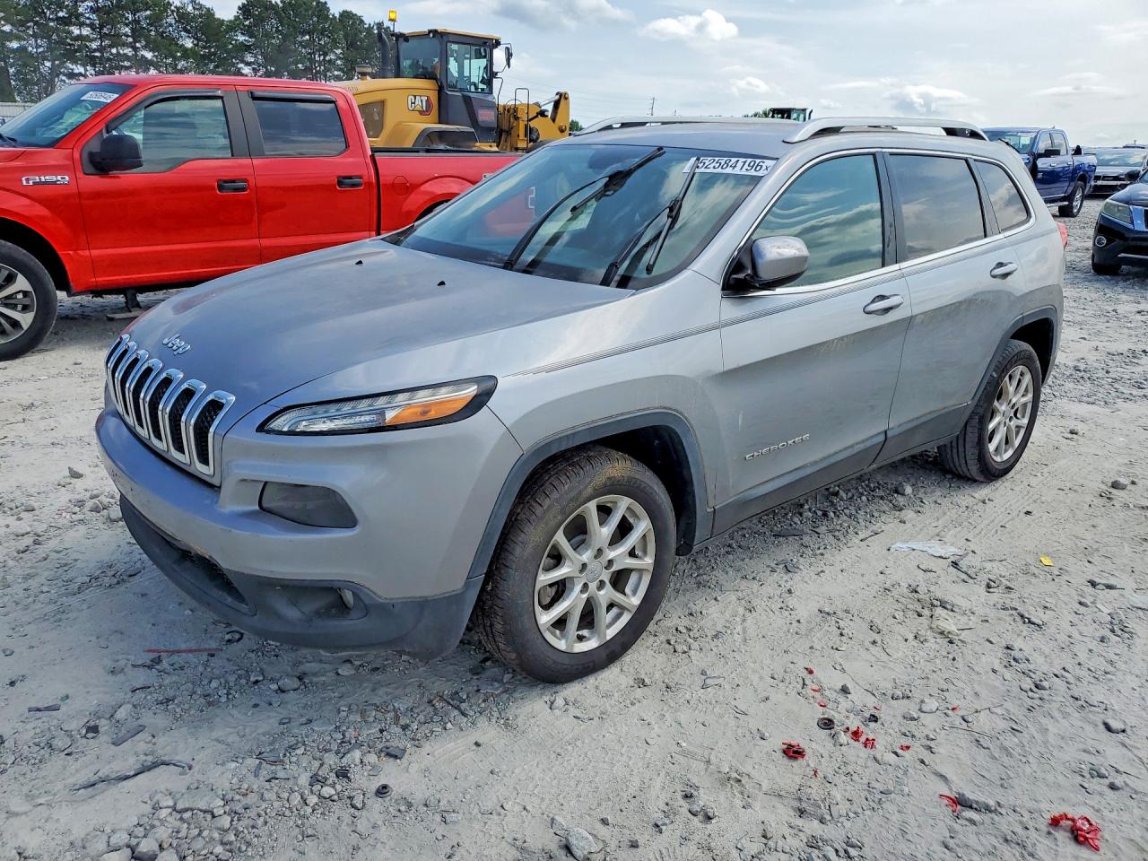 Salvage Jeep Cherokee Image