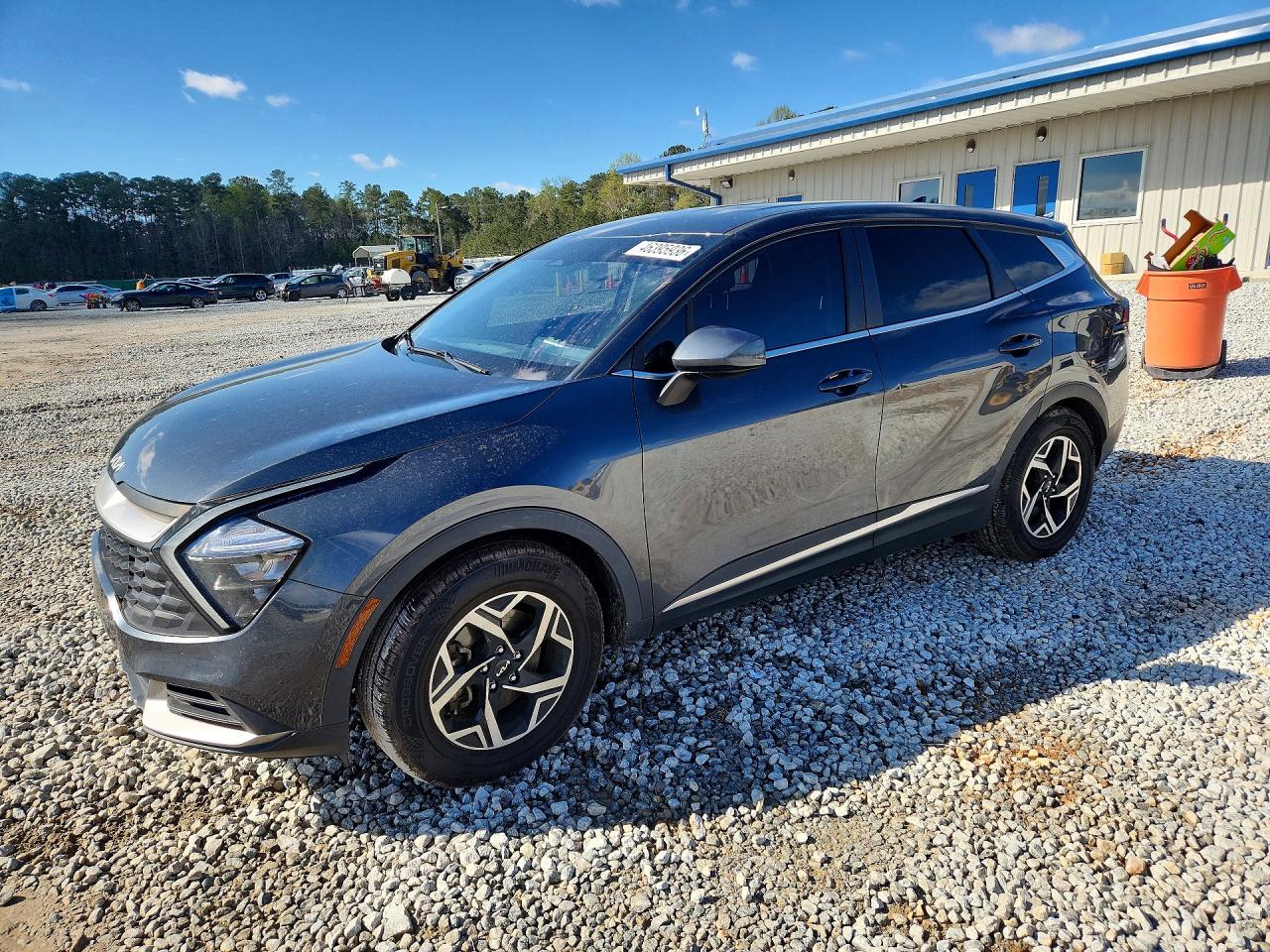 Salvage Kia Sportage Image