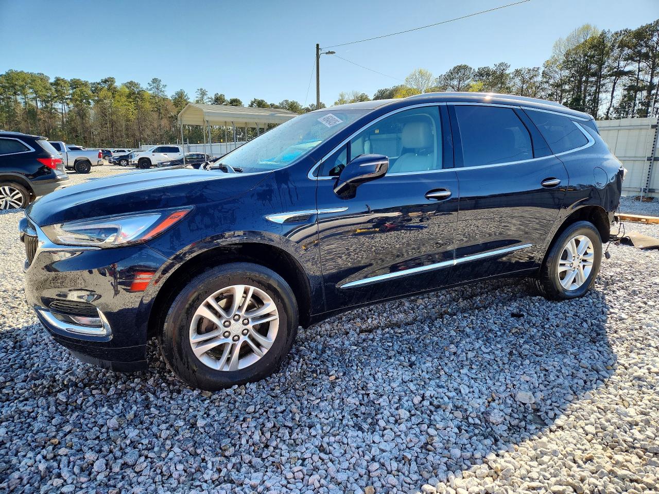 Salvage Buick Enclave Image