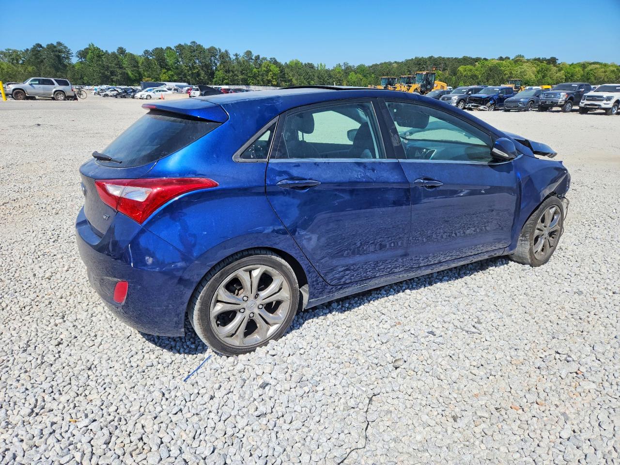 Hyundai ELANTRA Base