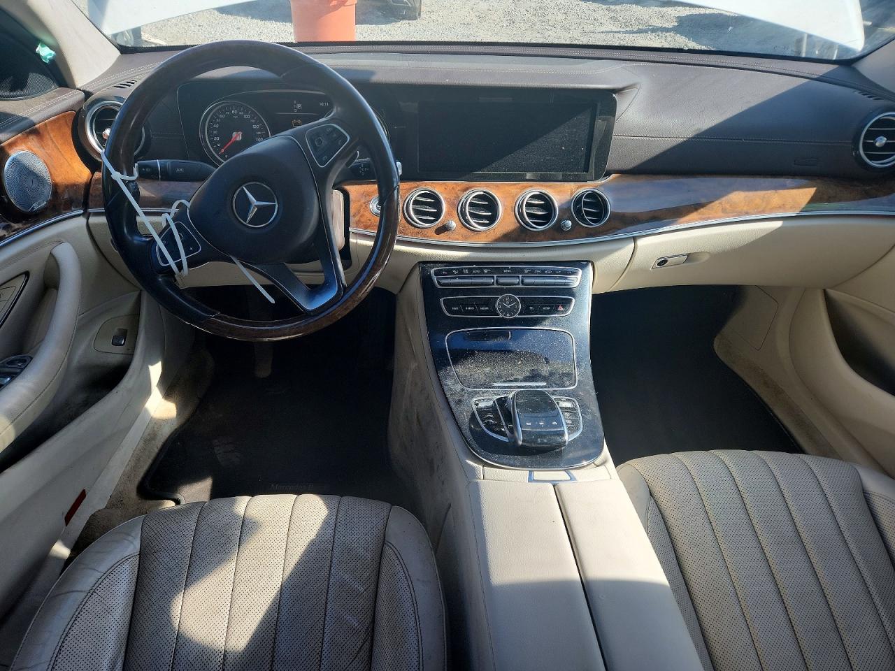 Mercedes-Benz E-Class 300