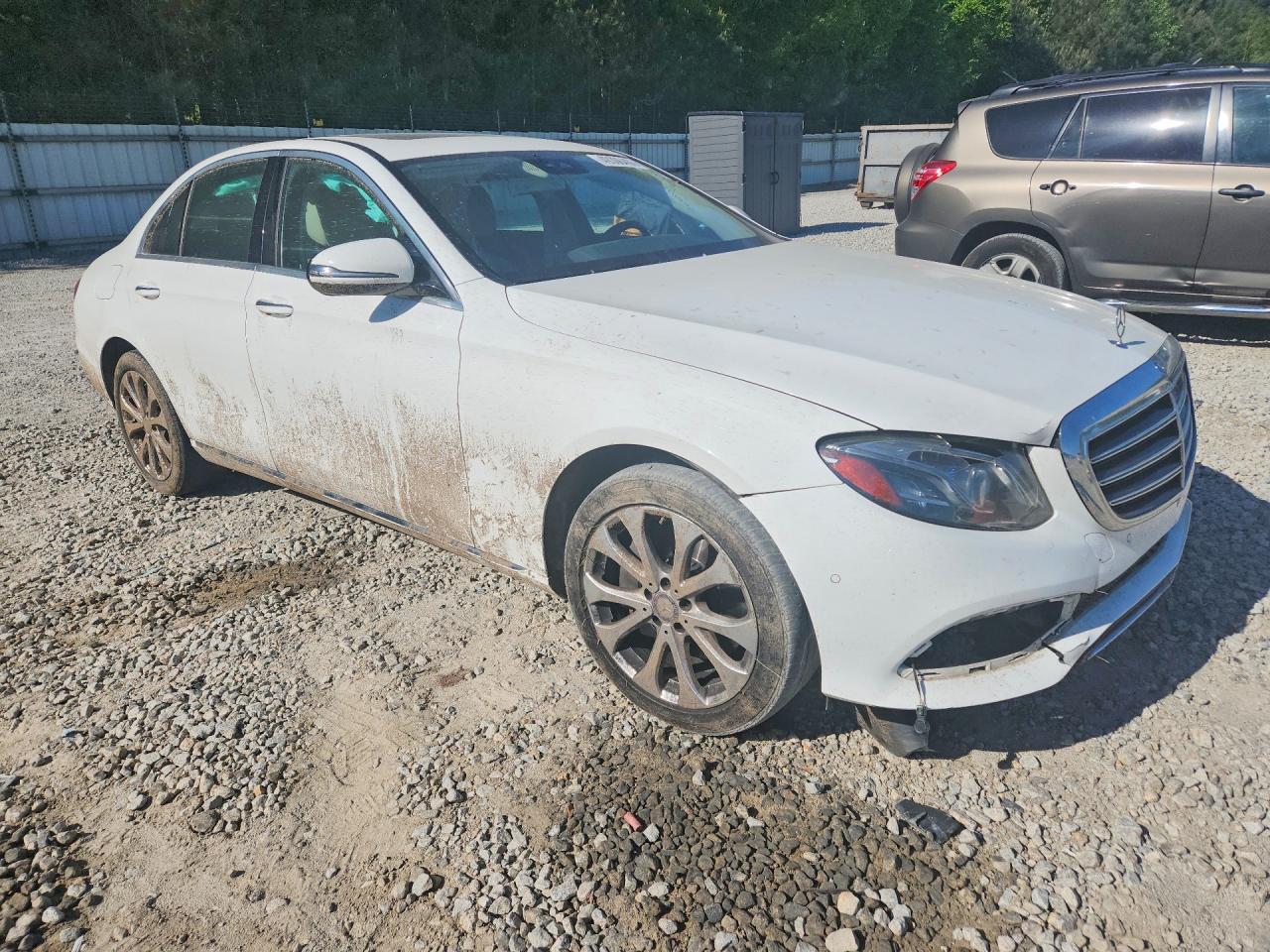 Mercedes-Benz E-Class 300