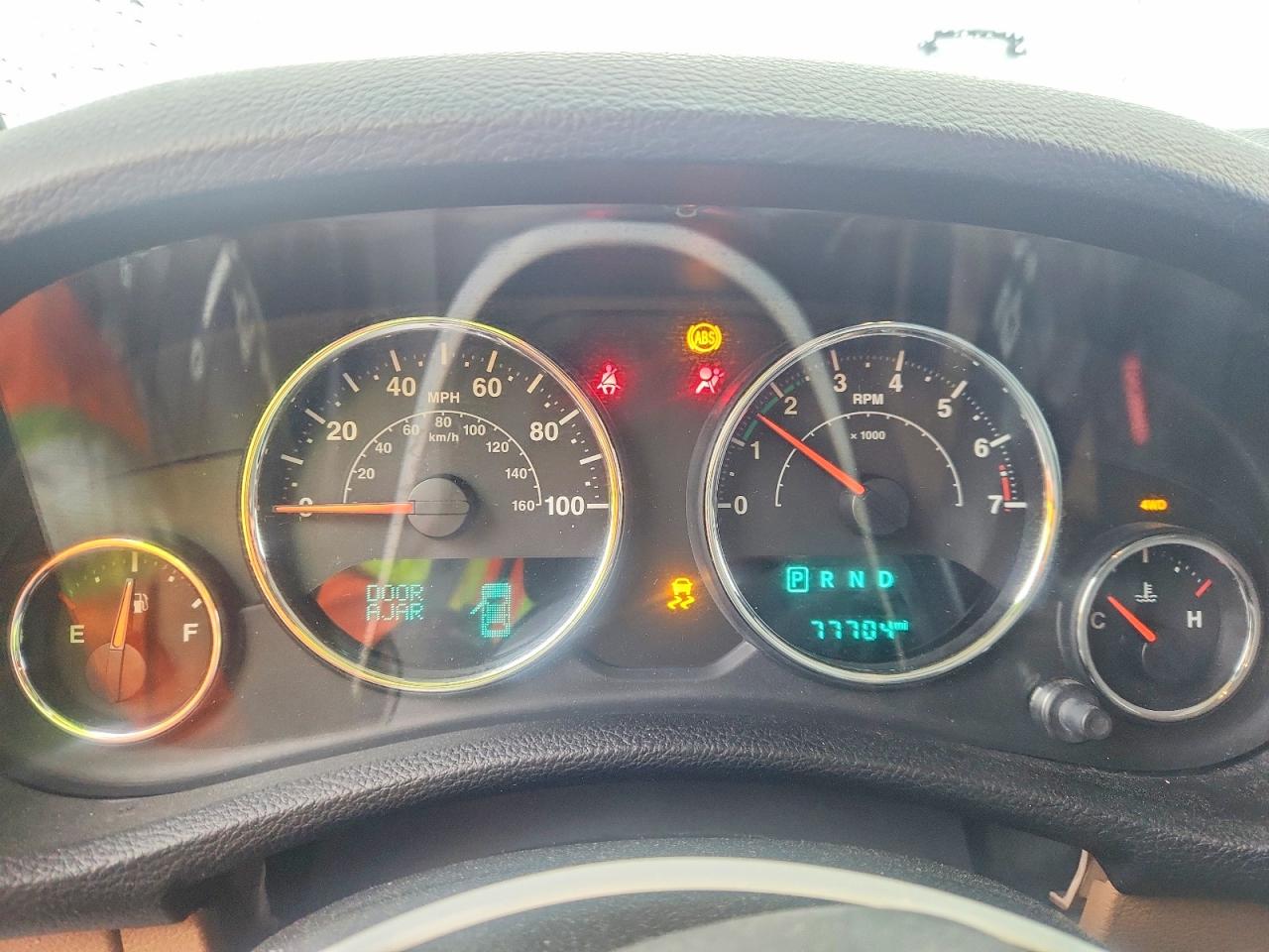 Jeep Wrangler Sahara