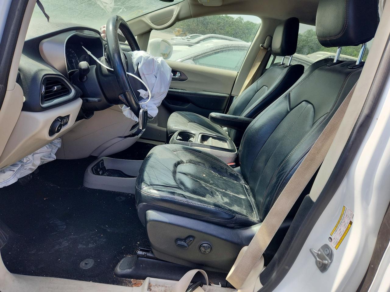 Chrysler Pacifica Touring L