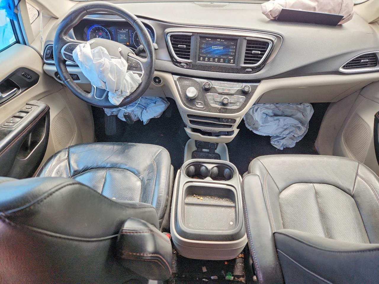 Chrysler Pacifica Touring L