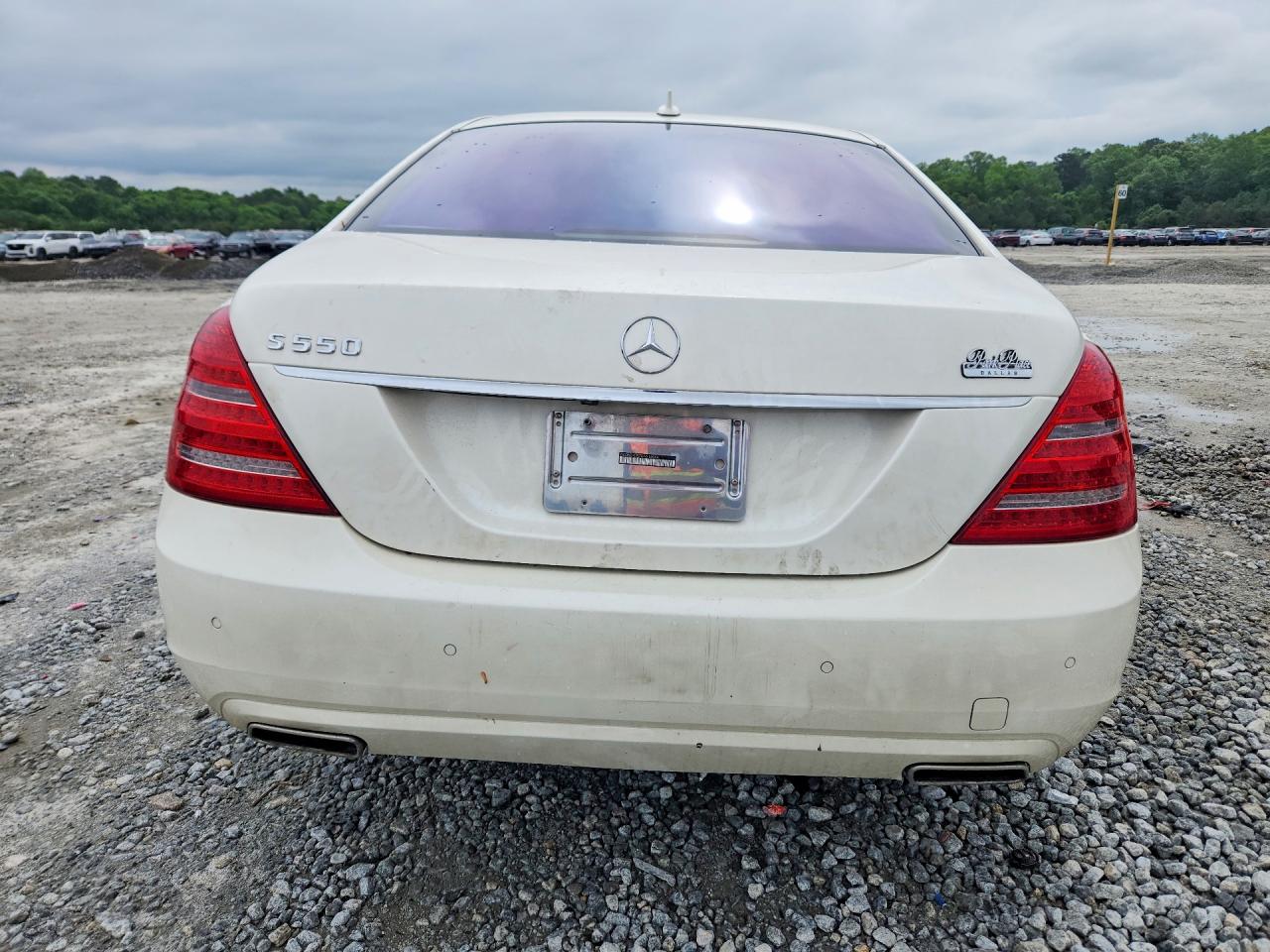 Mercedes-Benz S-Class 550