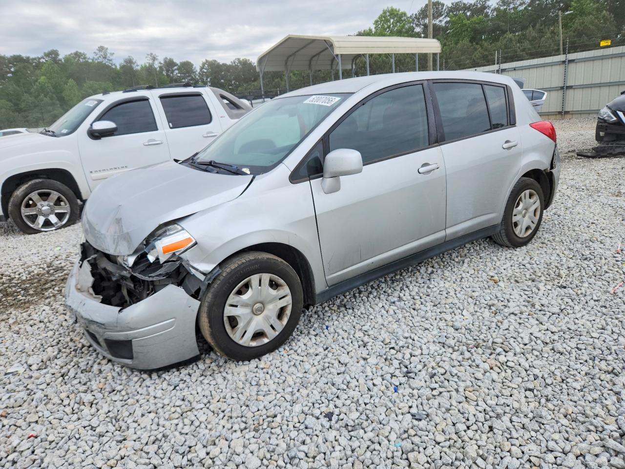 Salvage Nissan Versa Image