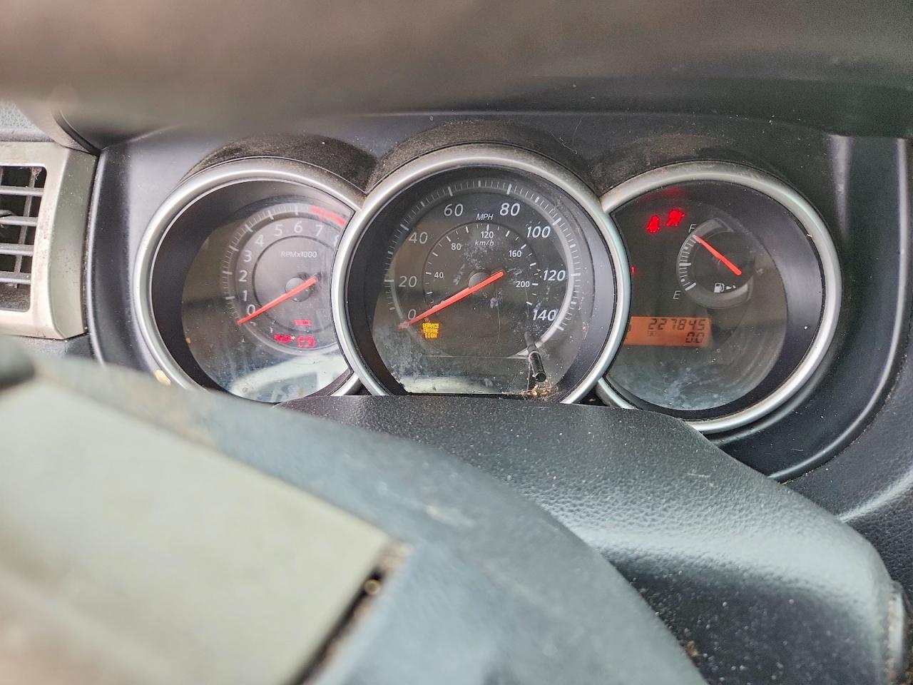 Nissan Versa 1.8 S