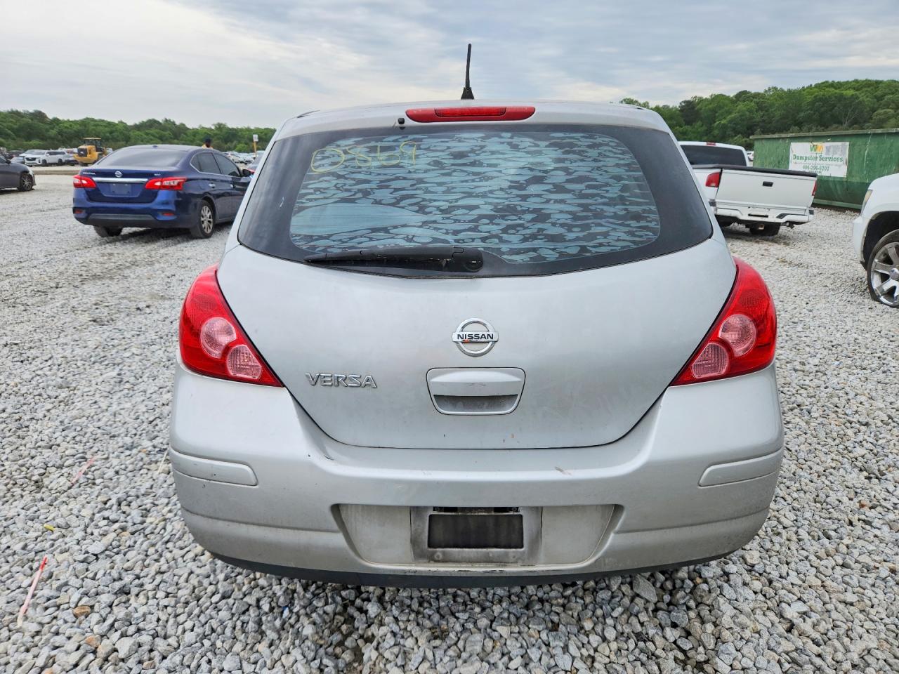 Nissan Versa 1.8 S