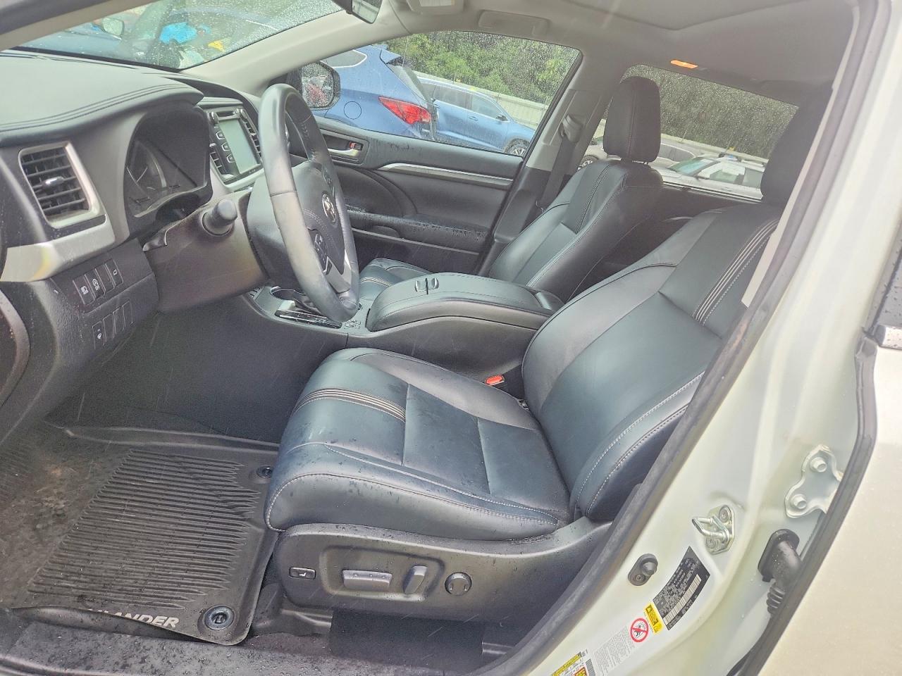 Toyota Highlander Se