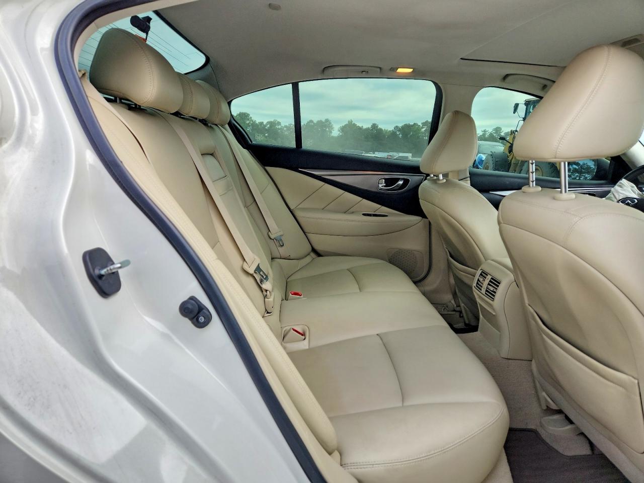 INFINITI Q50 3.0t Signature Edition