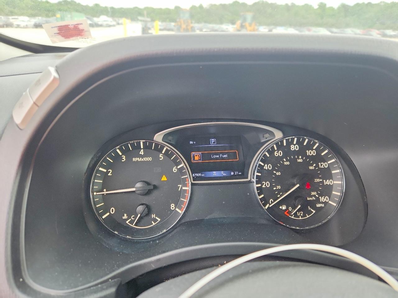 Nissan Pathfinder Sv