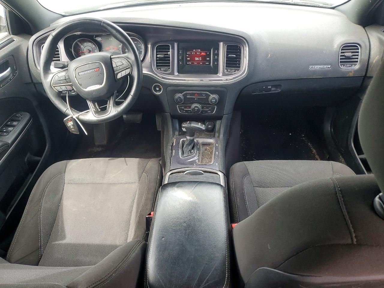 Dodge Charger Se