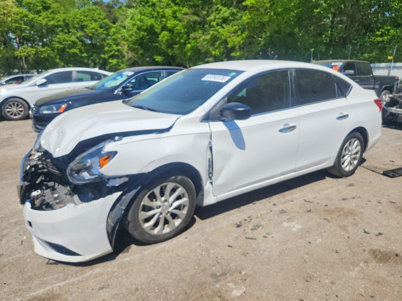 Salvage Nissan Sentra Image