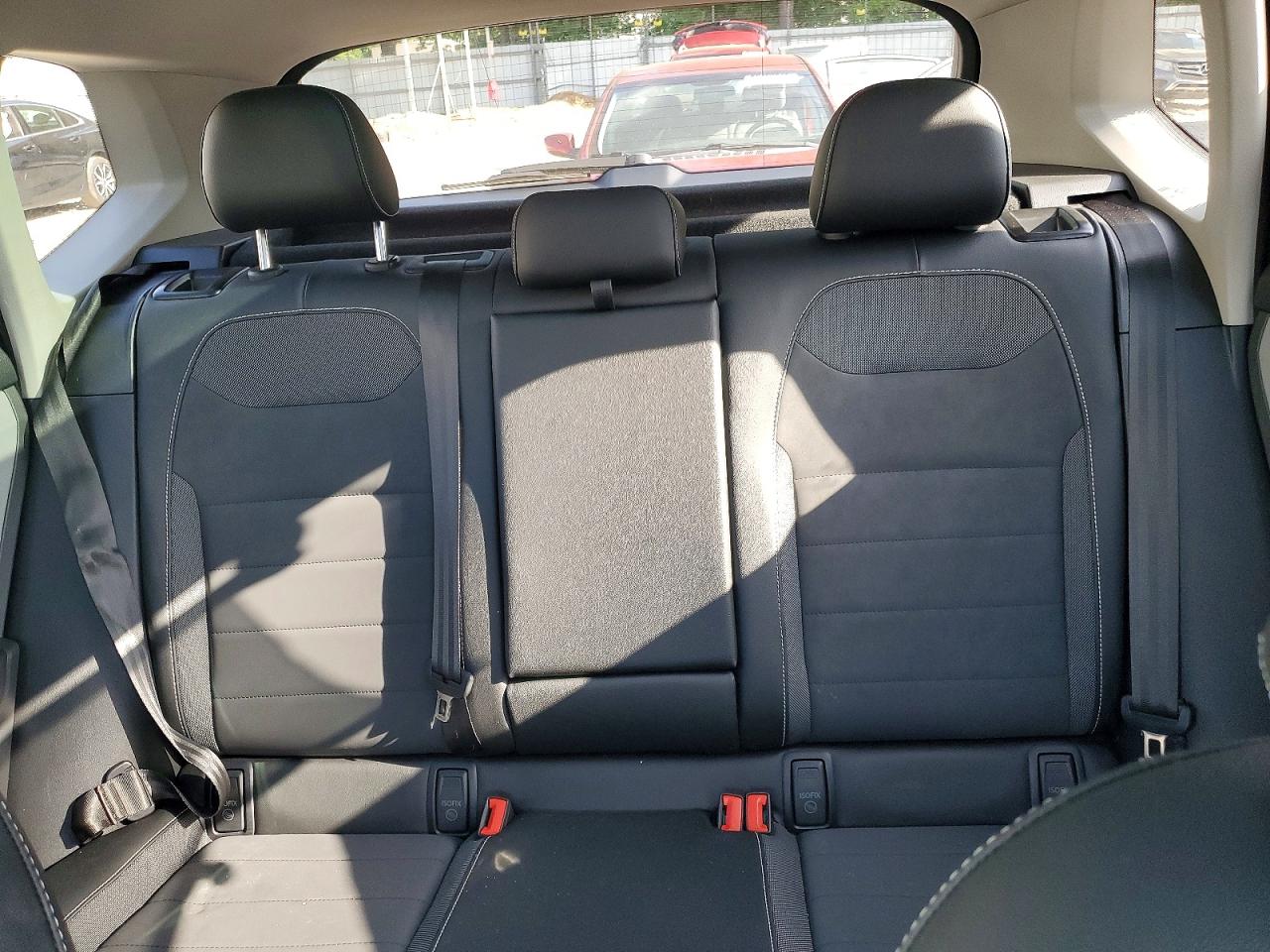 Volkswagen Taos Se