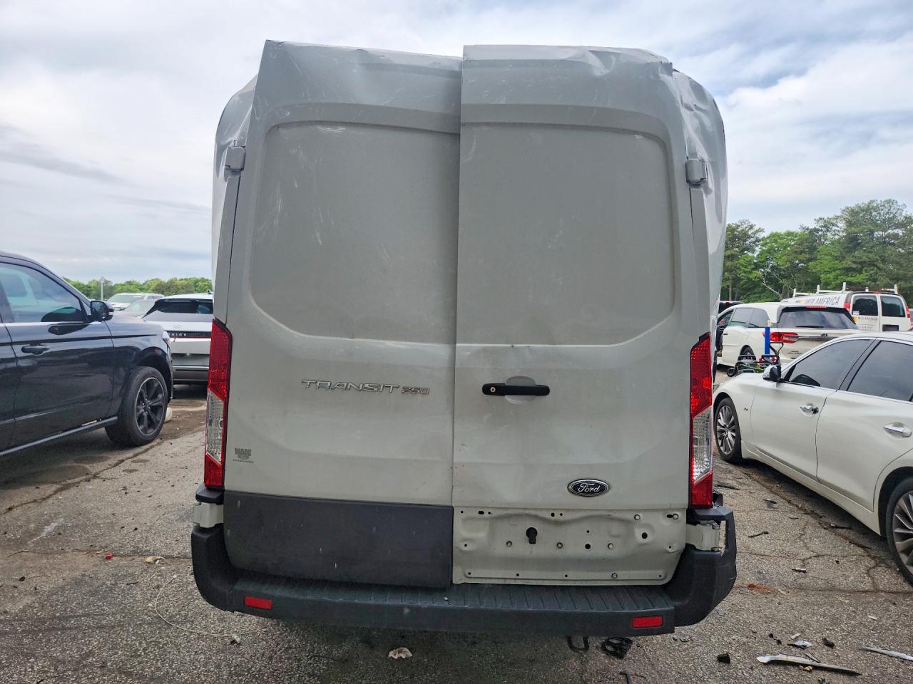 Ford Transit T-250