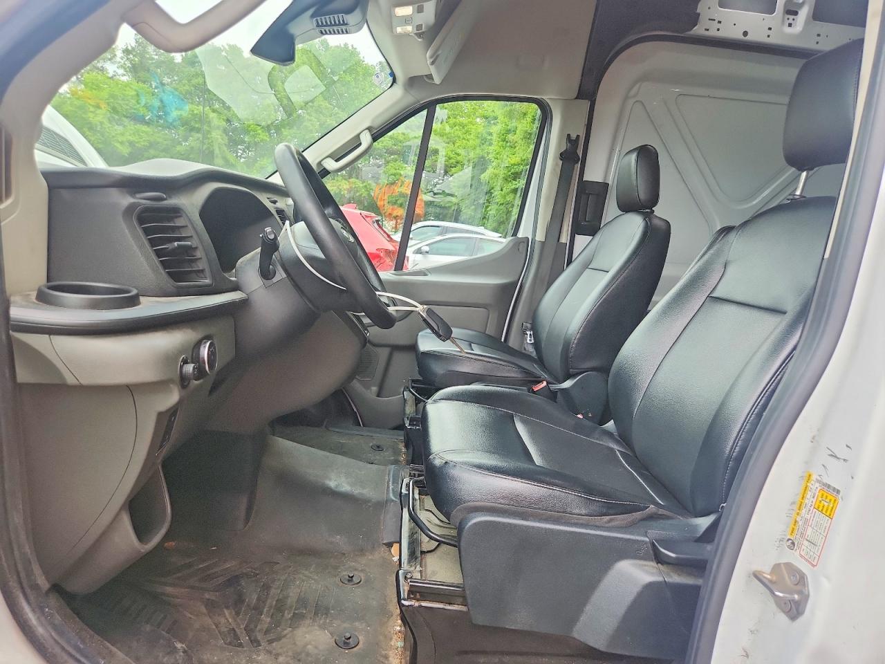 Ford Transit T-250