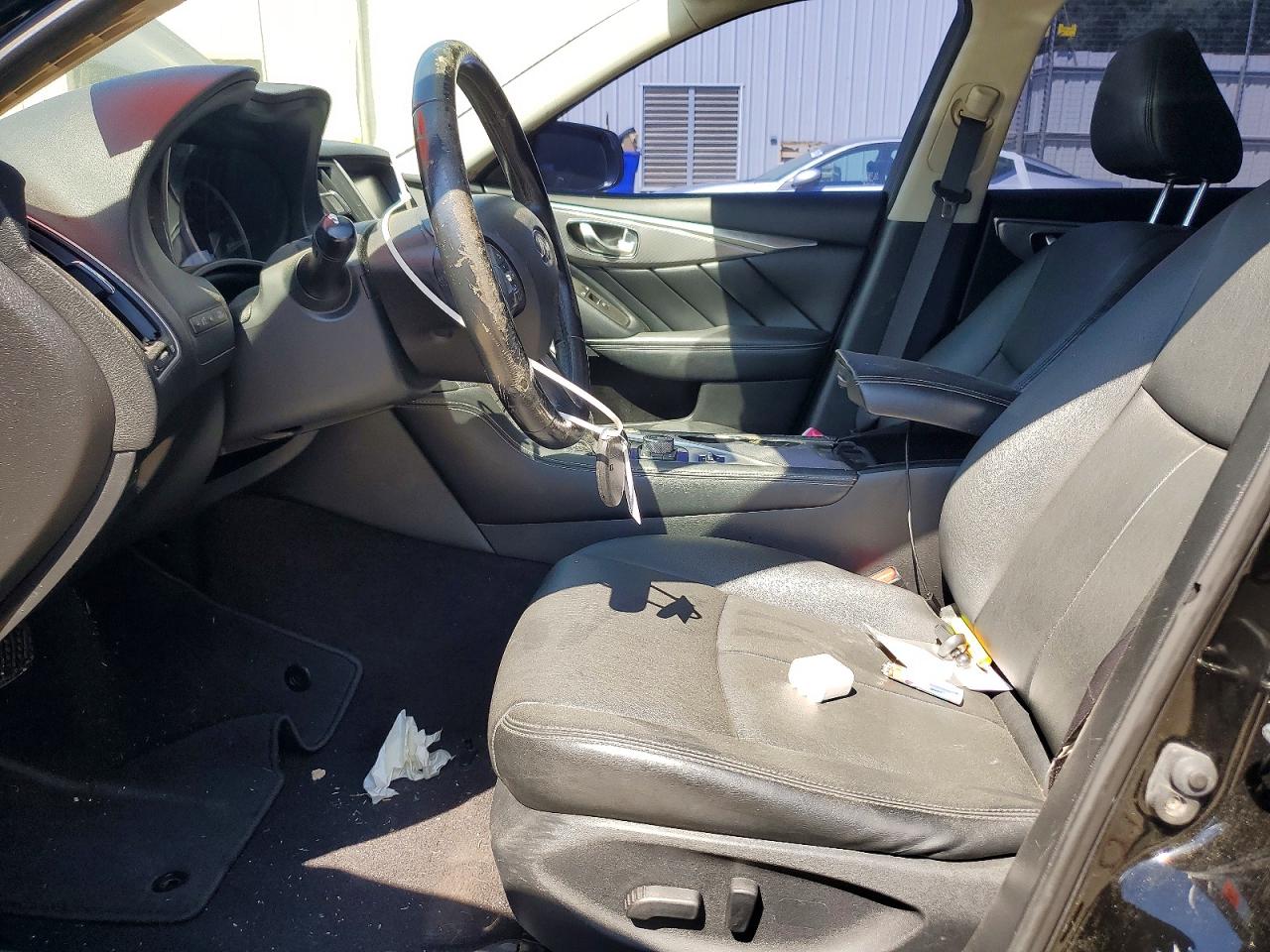 INFINITI Q50 Base