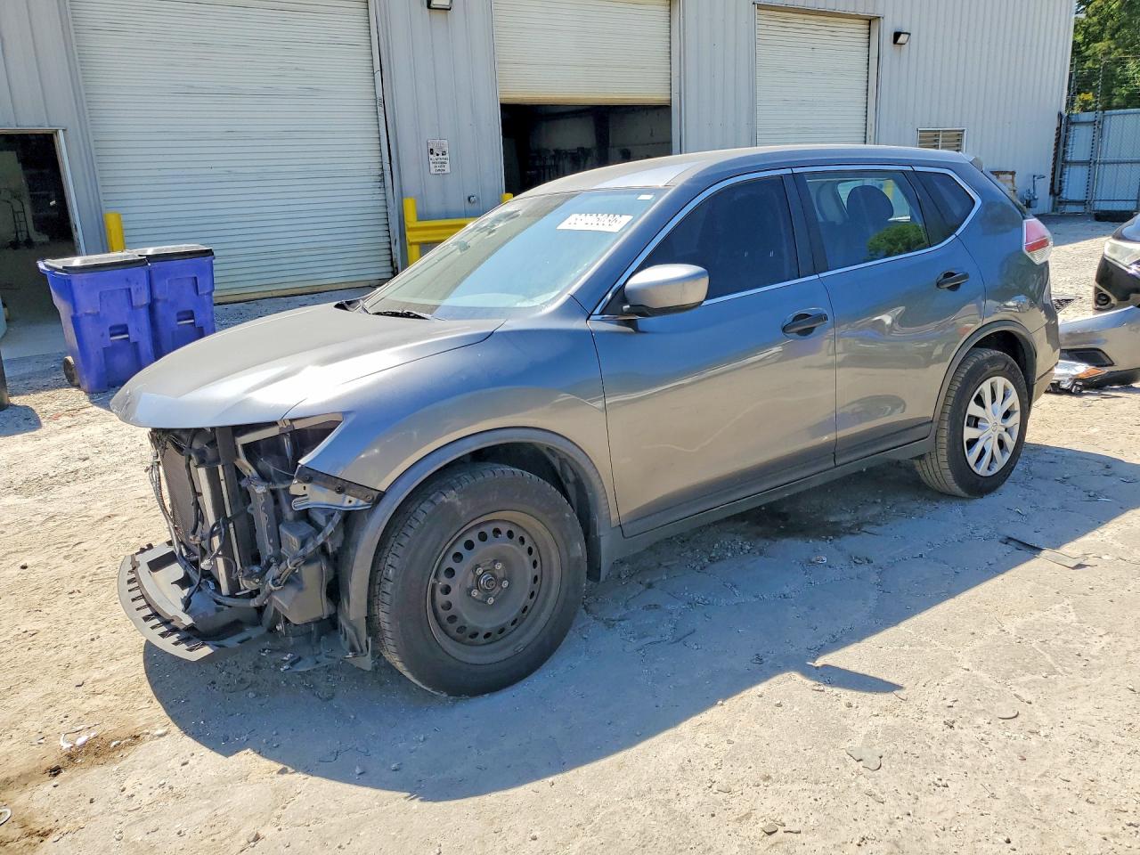 Salvage Nissan Rogue Image