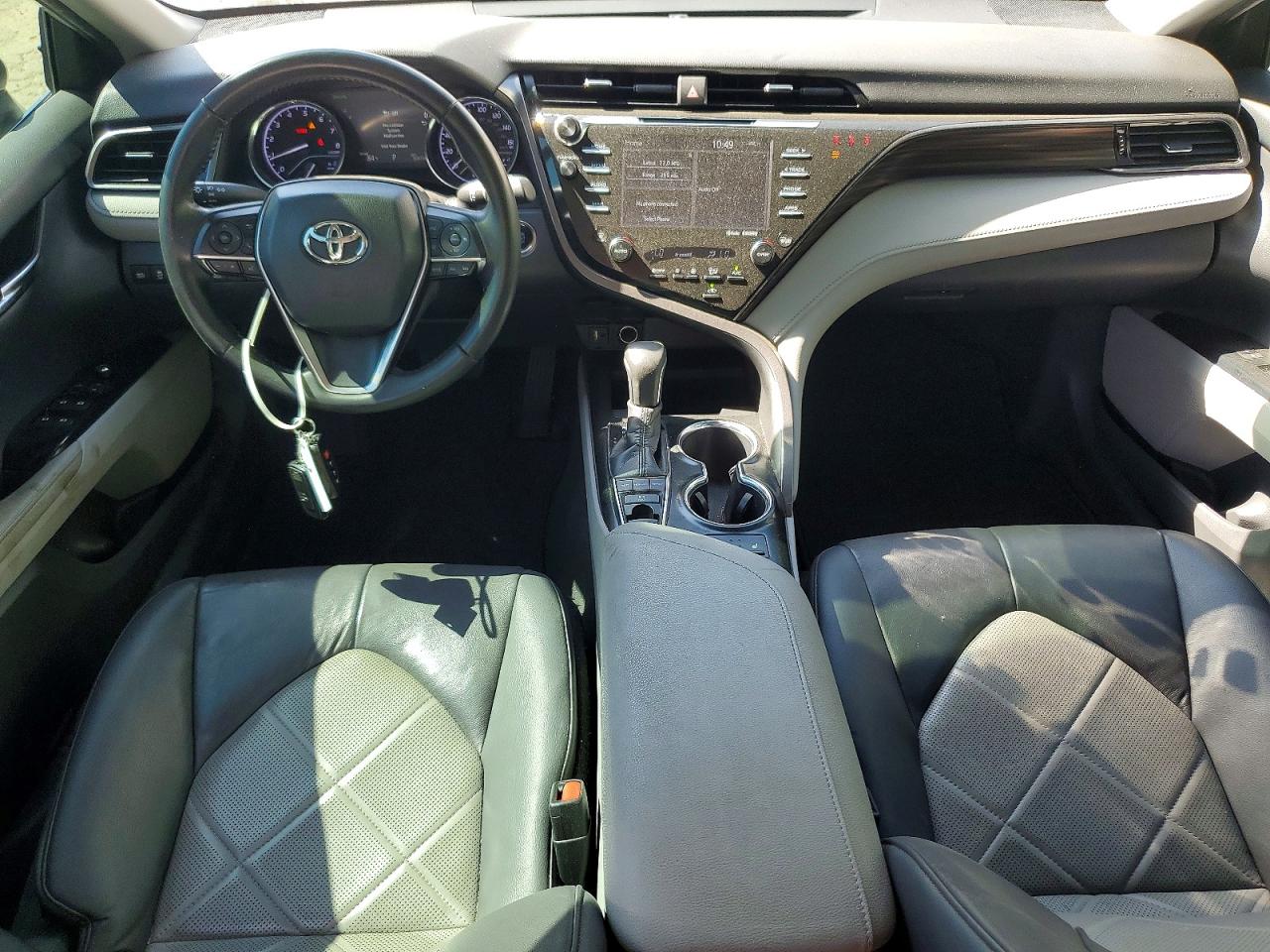 Toyota Camry Xle