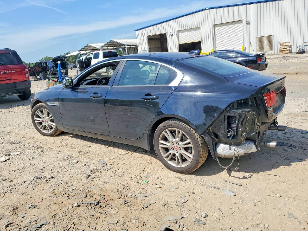 Jaguar XE Premium