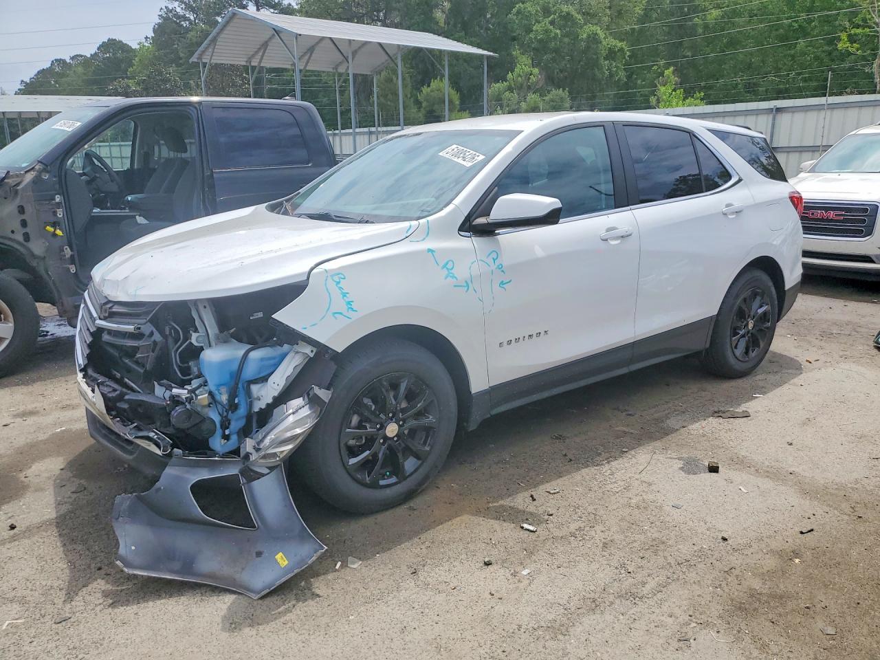 Salvage Chevrolet Equinox Image