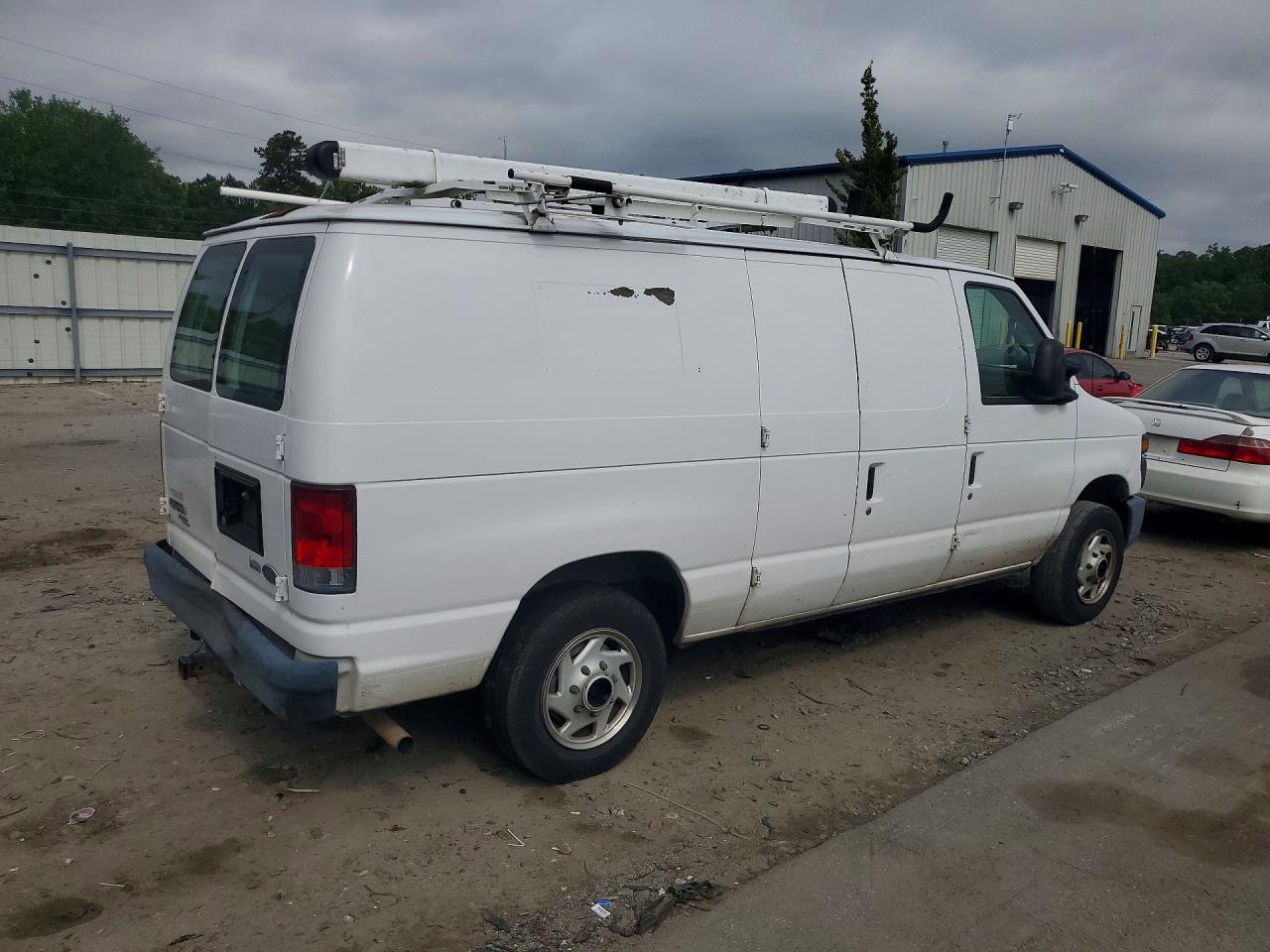 Ford Econoline E150 Van