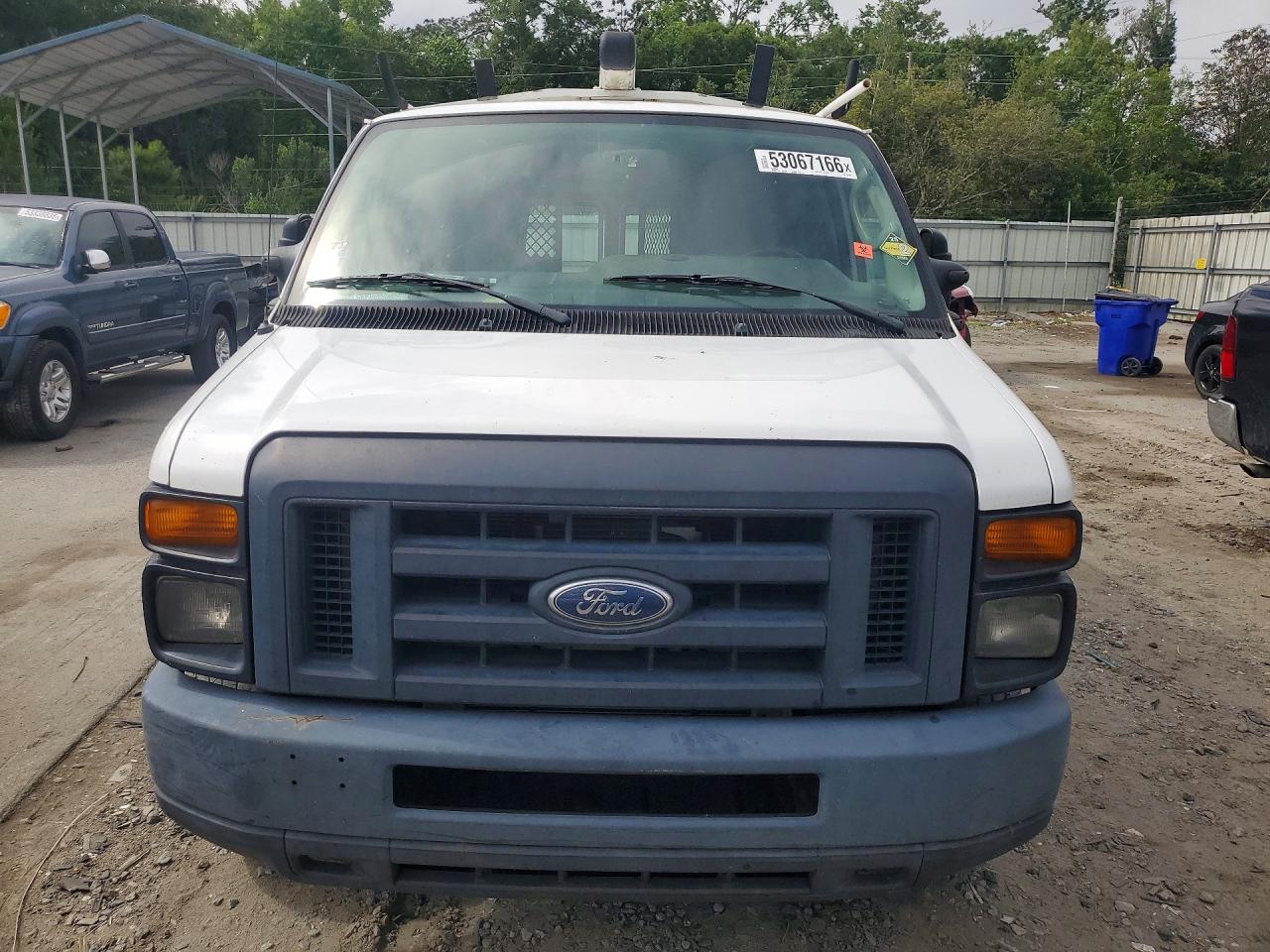 Ford Econoline E150 Van