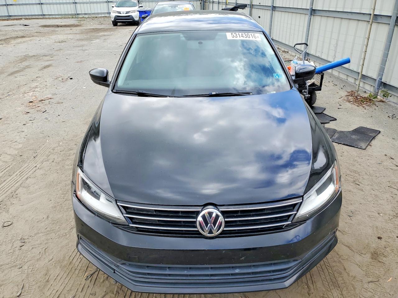 Volkswagen Jetta S
