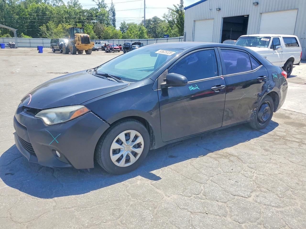 Salvage Toyota Corolla Image