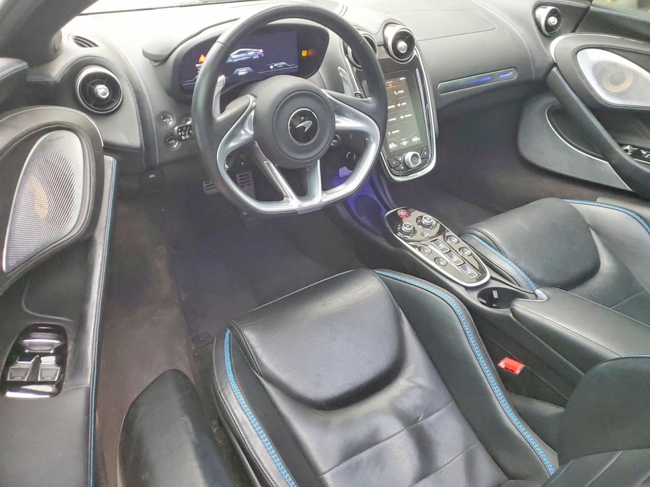 McLaren GT