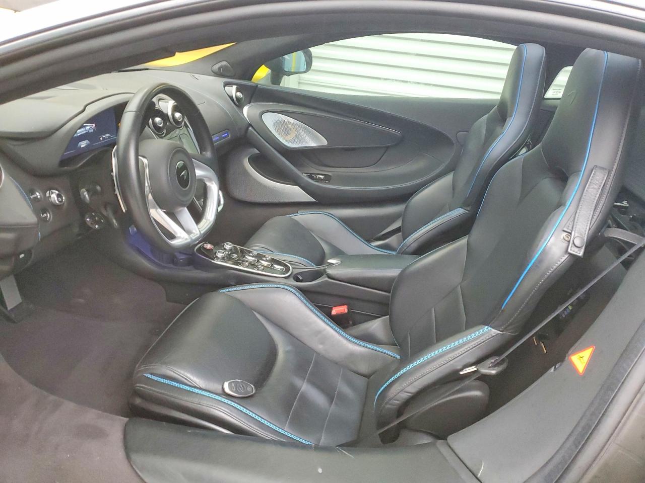 McLaren GT
