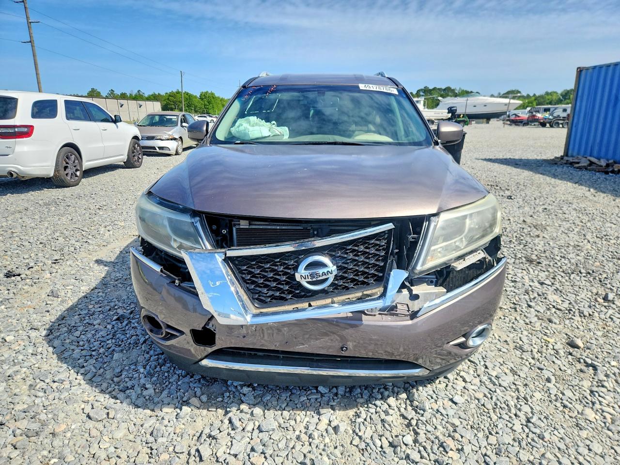 Nissan Pathfinder Sv