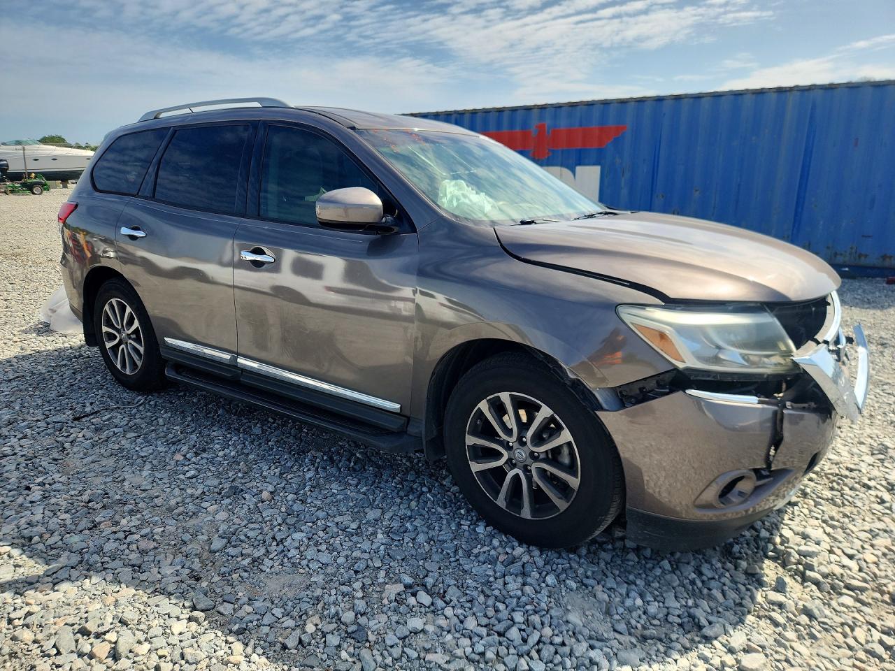 Nissan Pathfinder Sv