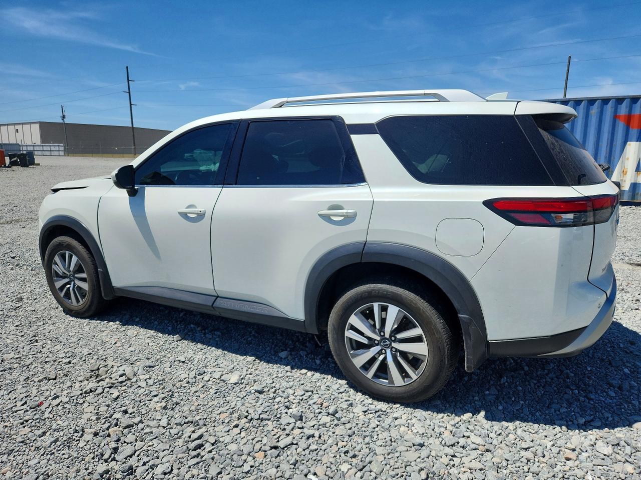 Nissan Pathfinder Sl