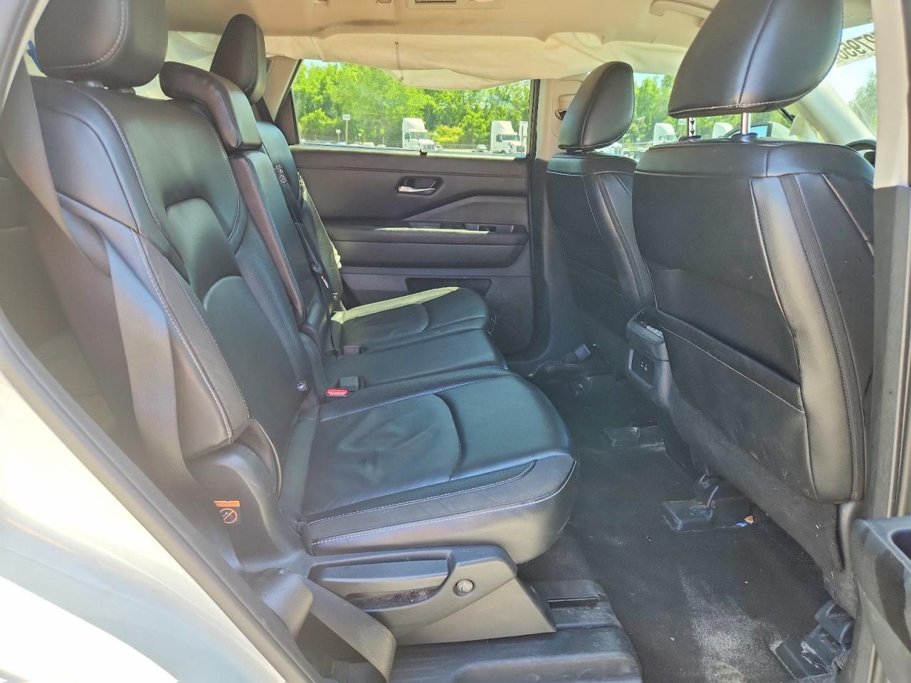Nissan Pathfinder Sl